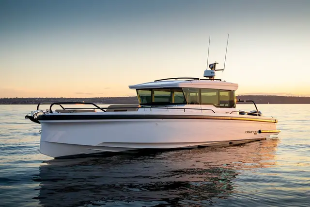 Axopar 37 — Yacht Hire Saint-Tropez, Saint-Tropez
