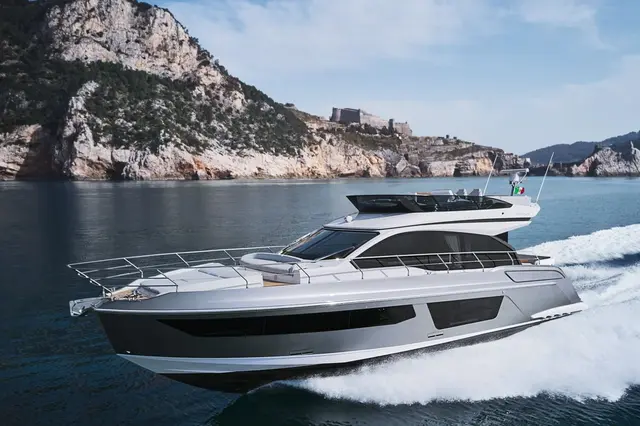 Azimut 53 — Yacht Hire Saint-Tropez, Saint-Tropez