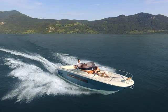 Invictus 280 — Yacht Hire Saint-Tropez, Saint-Tropez