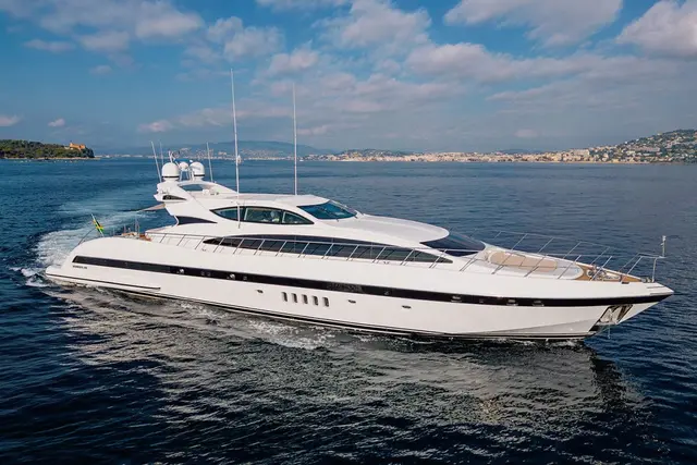 Mangusta 105 — Yacht Hire Saint-Tropez, Saint-Tropez