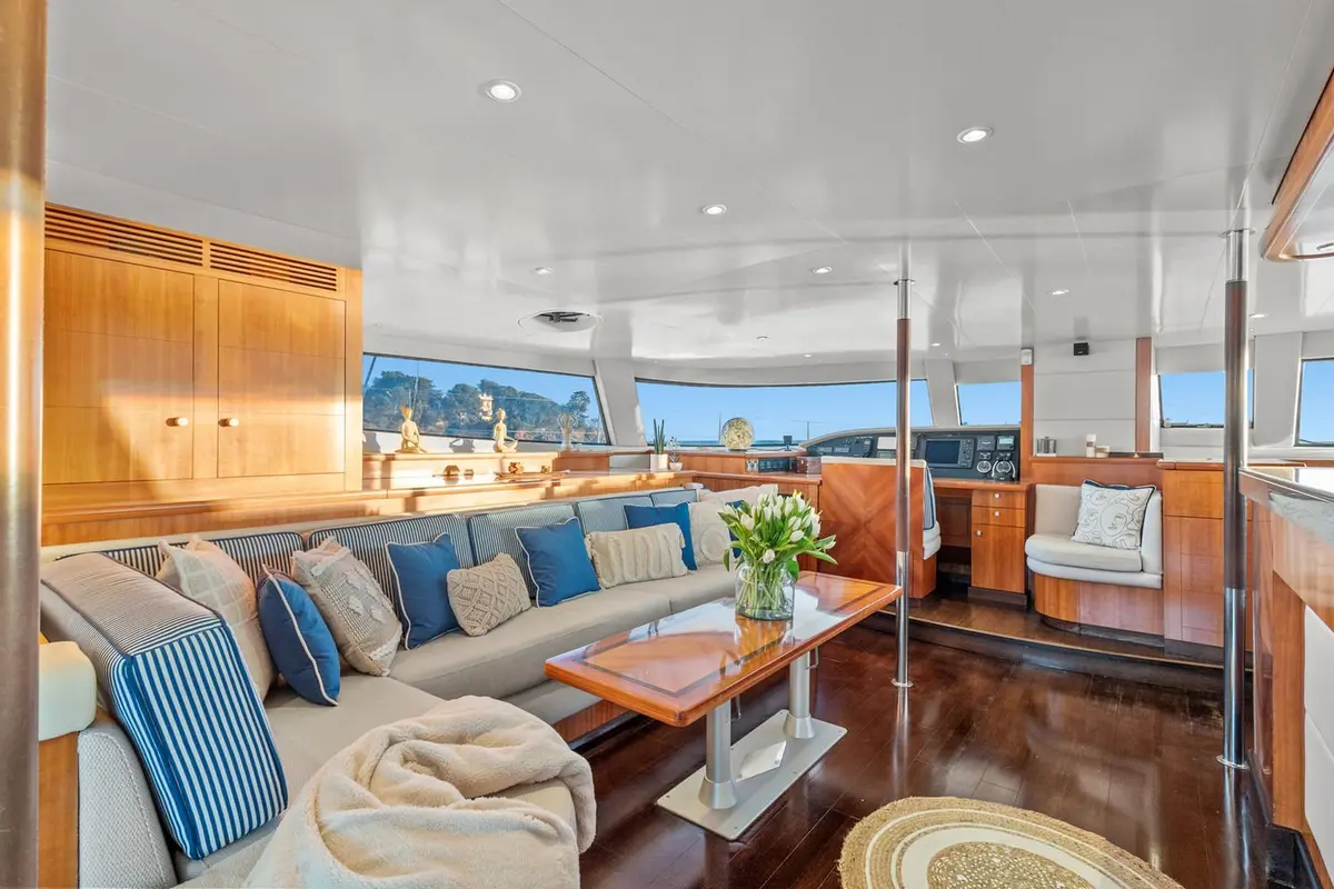 Moby-Dick, master cabin — Yacht Hire Saint-Tropez, Saint-Tropez. Wide decks by day, ten cabins by night