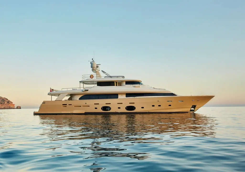 Navetta 33, extérieur — Yacht Hire Saint-Tropez, Saint-Tropez. Croisière tranquille de Pampelonne à Cap Taillat