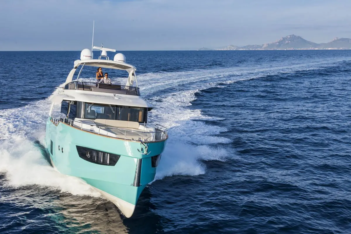 Navetta 58, aft deck — Yacht Hire Saint-Tropez, Saint-Tropez. A steady 17-metre hull for calm Gulf mornings