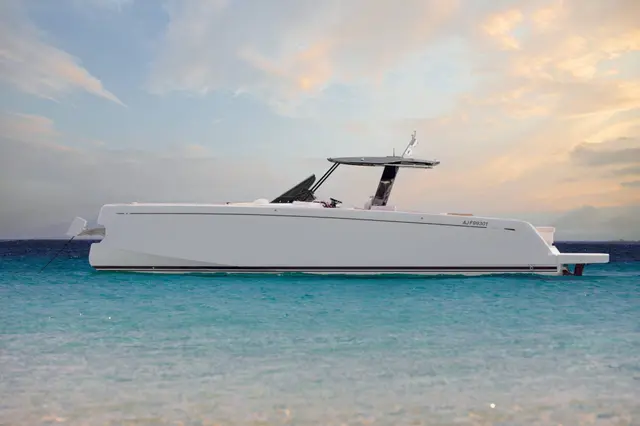 Pardo 43 — Yacht Hire Saint-Tropez, Saint-Tropez