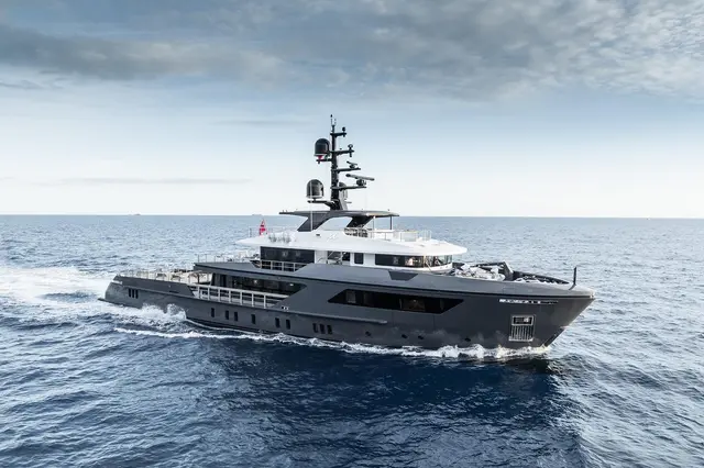 M — Yacht Hire Saint-Tropez, Saint-Tropez