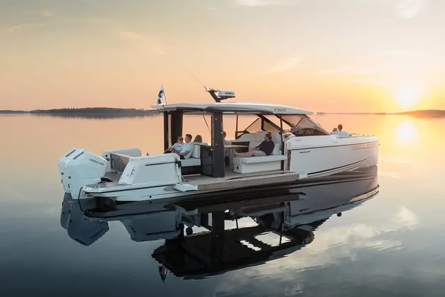Saxdor 400 GTO — Yacht Hire Saint-Tropez, Saint-Tropez