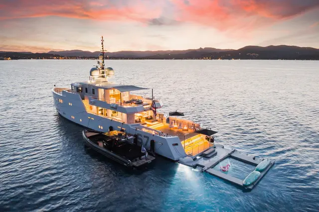 Tansu 40m — Yacht Hire Saint-Tropez, Saint-Tropez